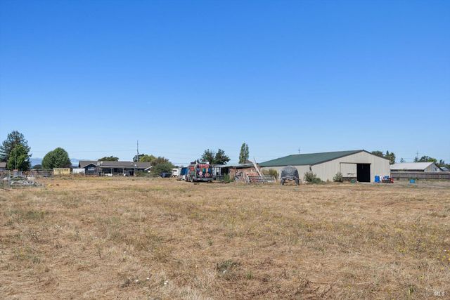 3980 Stony Point Rd, Santa Rosa, CA 95407