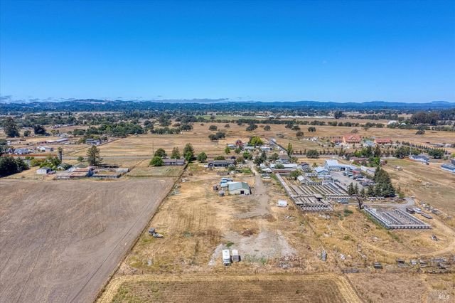 3980 Stony Point Rd, Santa Rosa, CA 95407