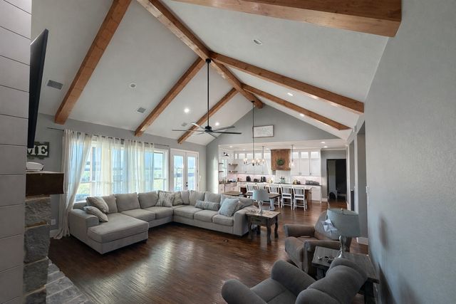 860 Dove Meadow Trail, Waxahachie, TX 75167