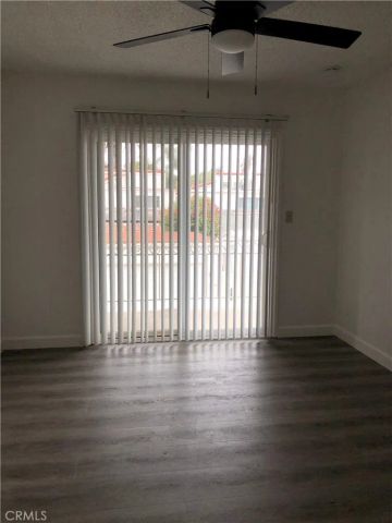 312 10th Street L, Huntington Beach, CA 92648