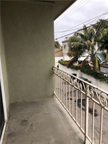 312 10th Street L, Huntington Beach, CA 92648