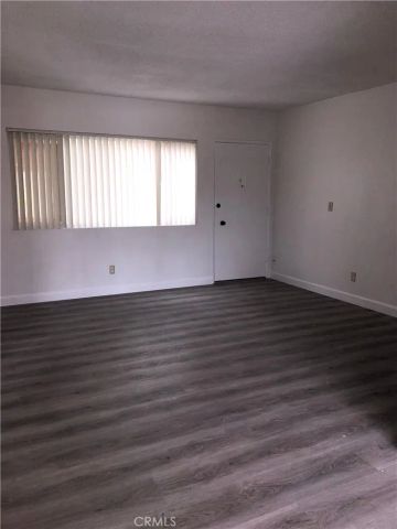 312 10th Street L, Huntington Beach, CA 92648