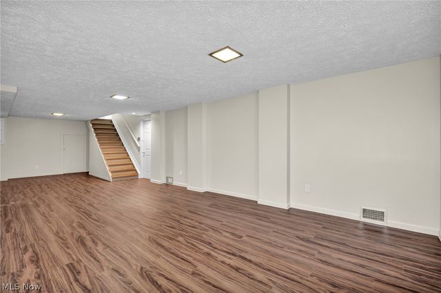 824 E Waterloo Road, Coventry, OH 44306