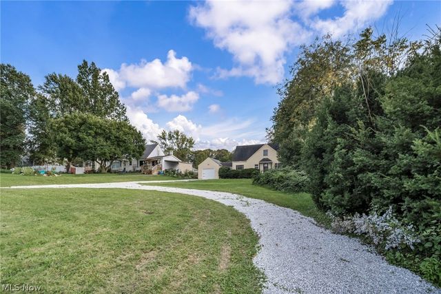 824 E Waterloo Road, Coventry, OH 44306