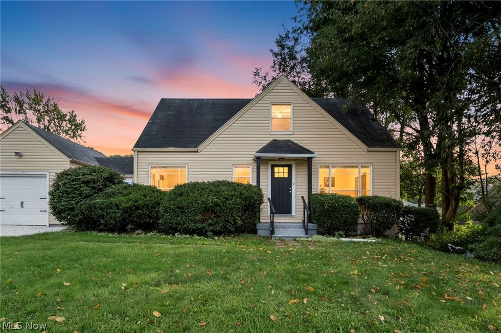 824 E Waterloo Road, Coventry, OH 44306