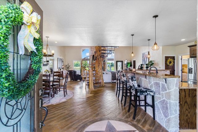 2802 Vz County Road 2112, Wills Point, TX 75169