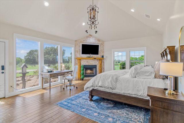 2802 Vz County Road 2112, Wills Point, TX 75169