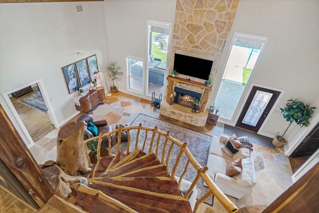 2802 Vz County Road 2112, Wills Point, TX 75169