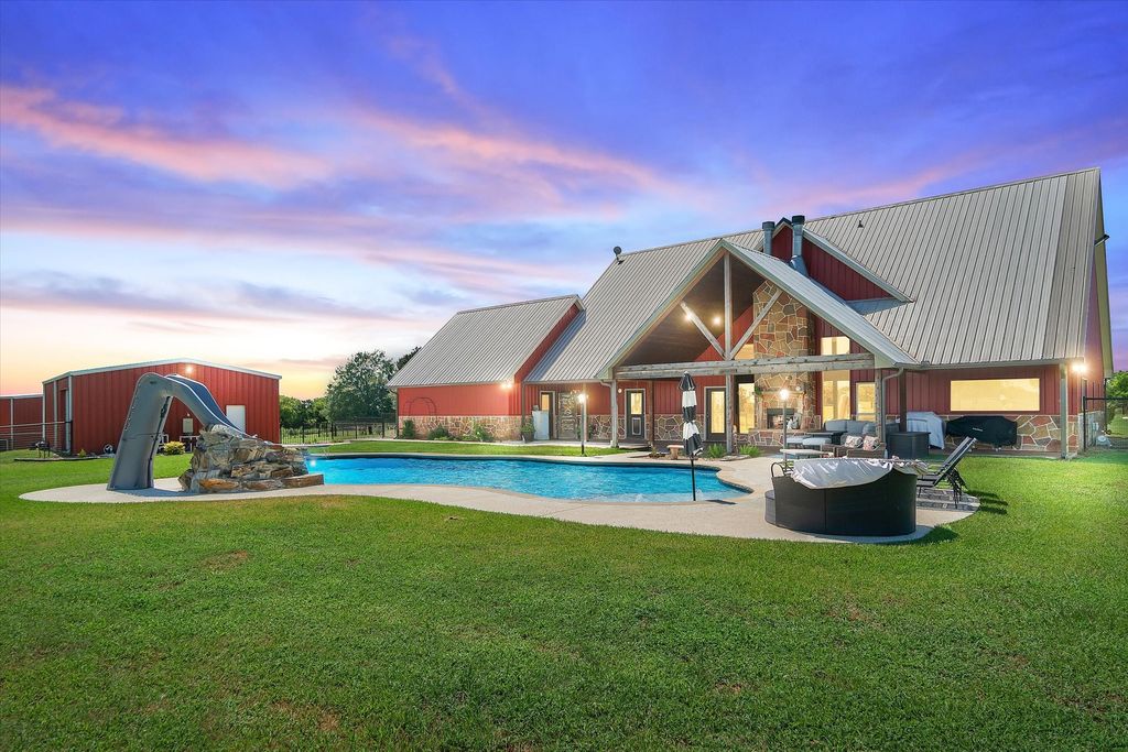 2802 Vz County Road 2112, Wills Point, TX 75169