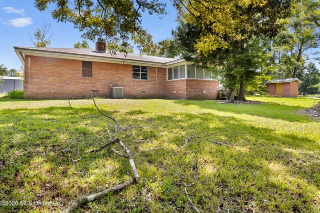 2408 Callie Road, Gautier, MS 39553