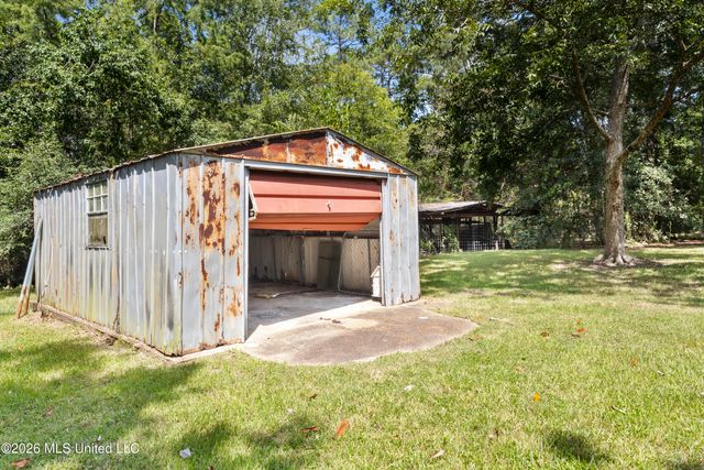 2408 Callie Road, Gautier, MS 39553