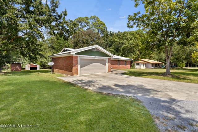 2408 Callie Road, Gautier, MS 39553