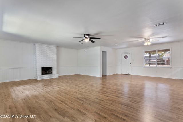 2408 Callie Road, Gautier, MS 39553