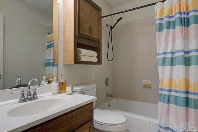 9407 Greens Pt, San Antonio, TX 78250