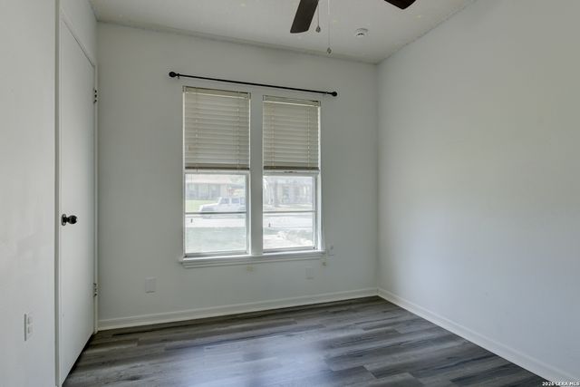 9407 Greens Pt, San Antonio, TX 78250