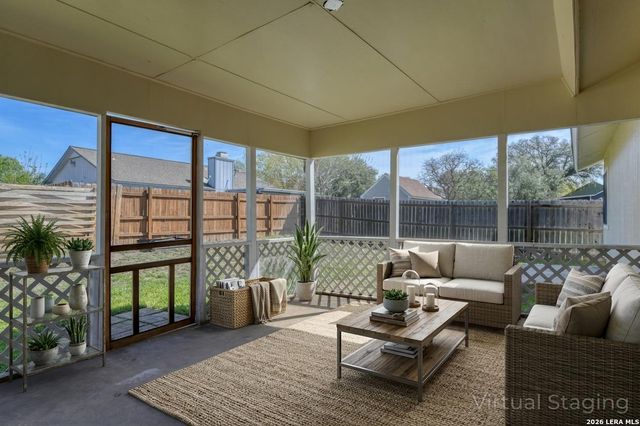 9407 Greens Pt, San Antonio, TX 78250