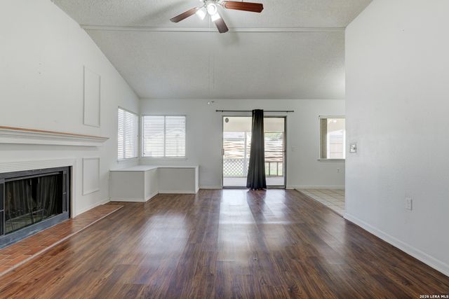 9407 Greens Pt, San Antonio, TX 78250