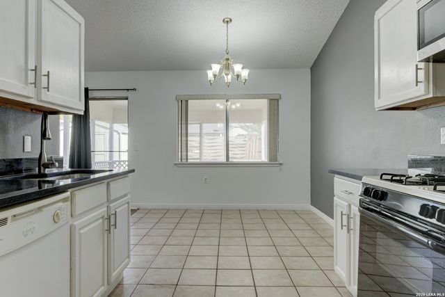 9407 Greens Pt, San Antonio, TX 78250