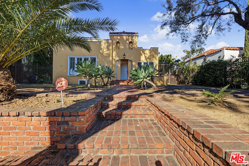 1283 S WINDSOR, Los Angeles, CA 90019 — photo 2