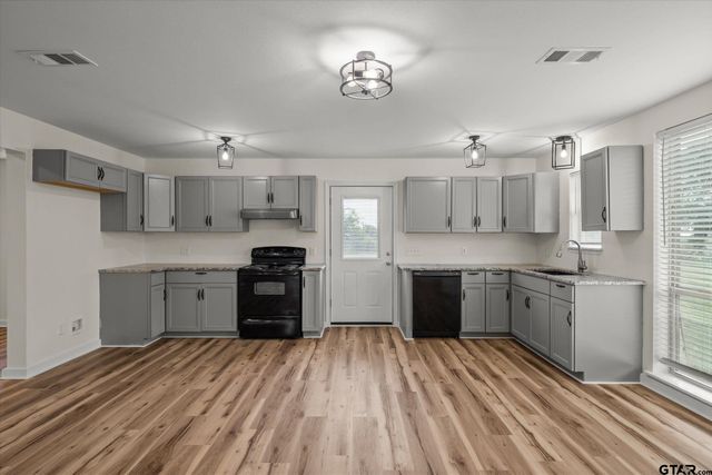 6128 N FM 148, Terrell, TX 75160