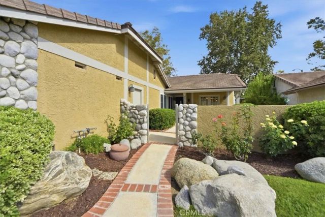 23639 Via Primero, Valencia, CA 91355