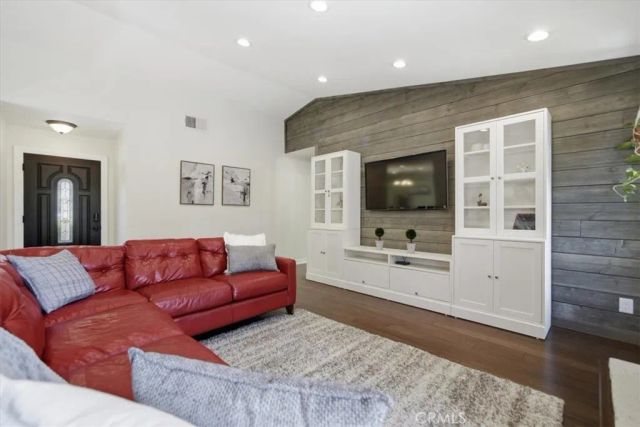 23639 Via Primero, Valencia, CA 91355