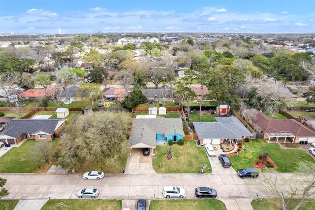 308 Tiegs Street, League City, TX 77573