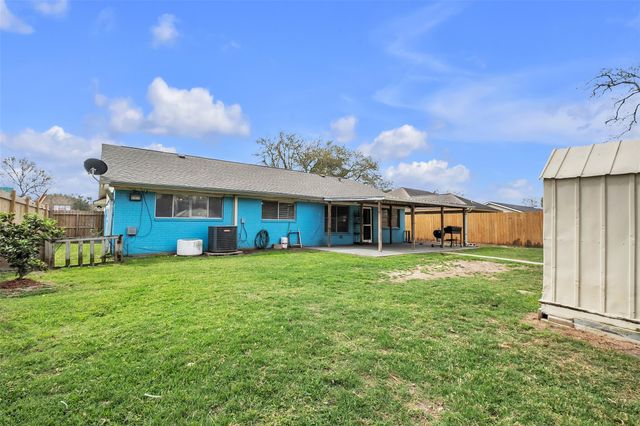 308 Tiegs Street, League City, TX 77573