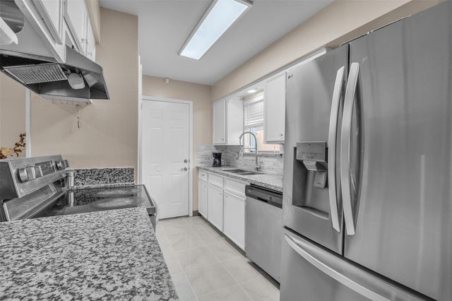 308 Tiegs Street, League City, TX 77573