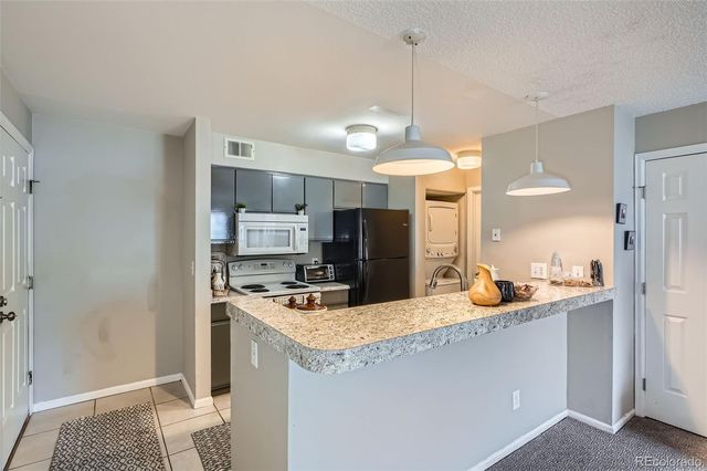 2575 S Syracuse Way B107, Denver, CO 80231