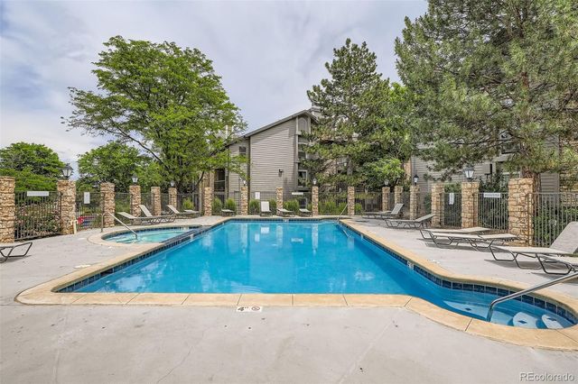 2575 S Syracuse Way B107, Denver, CO 80231