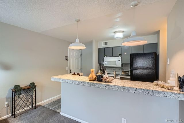 2575 S Syracuse Way B107, Denver, CO 80231