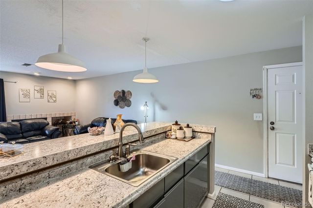2575 S Syracuse Way B107, Denver, CO 80231