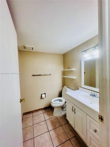 10241 NW 9th St Cir 107-5, Miami, FL 33172
