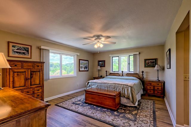623 Overlook Way, Sky Valley, GA 30537