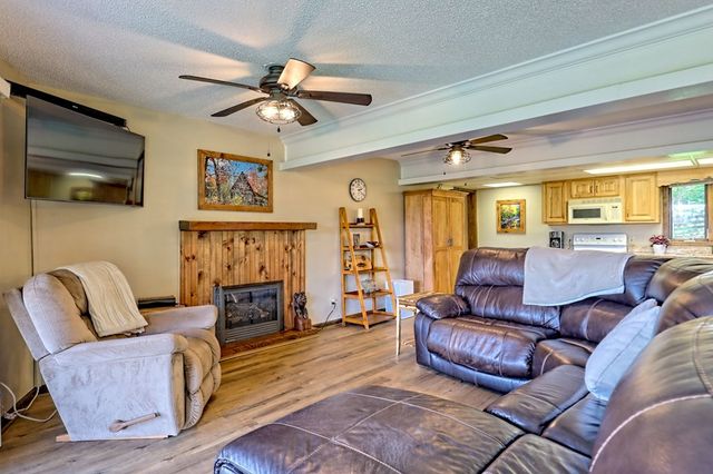 623 Overlook Way, Sky Valley, GA 30537