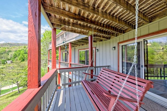 623 Overlook Way, Sky Valley, GA 30537
