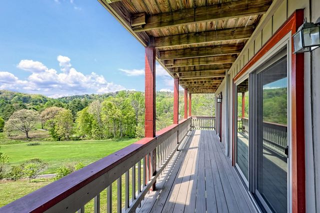 623 Overlook Way, Sky Valley, GA 30537
