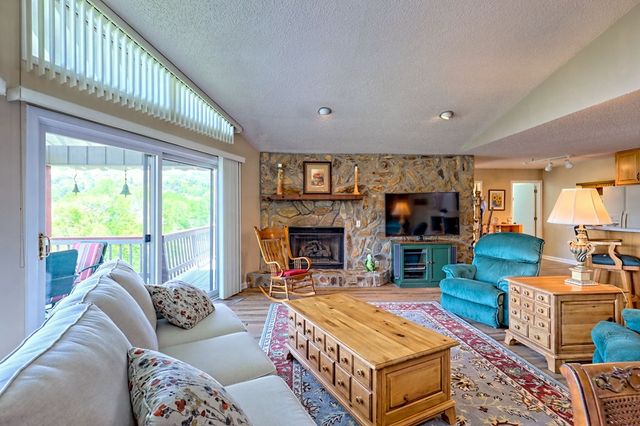 623 Overlook Way, Sky Valley, GA 30537