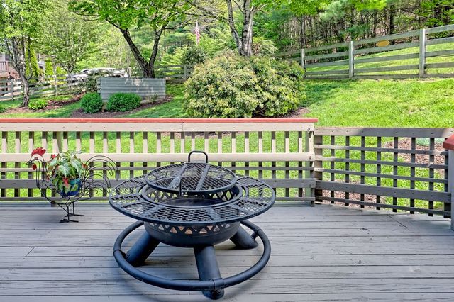 623 Overlook Way, Sky Valley, GA 30537