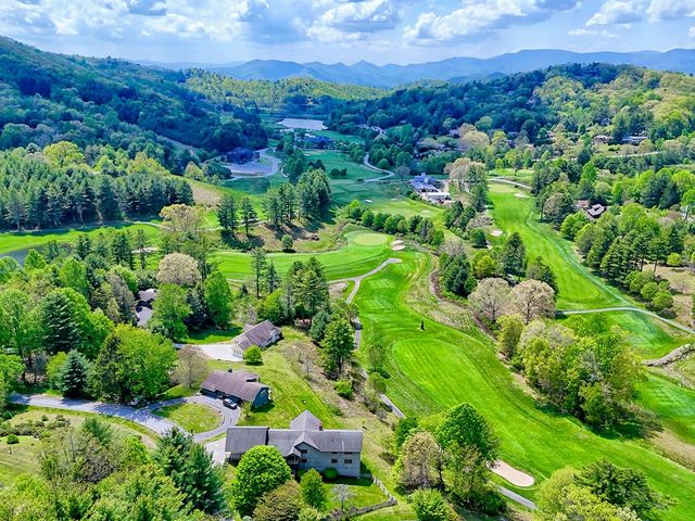 623 Overlook Way, Sky Valley, GA 30537