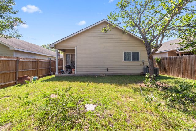 13422 RUTGERS GDN, San Antonio, TX 78249