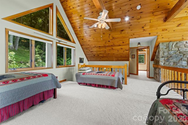670 Parkway Drive, Maggie Valley, NC 28751