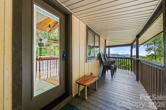 670 Parkway Drive, Maggie Valley, NC 28751