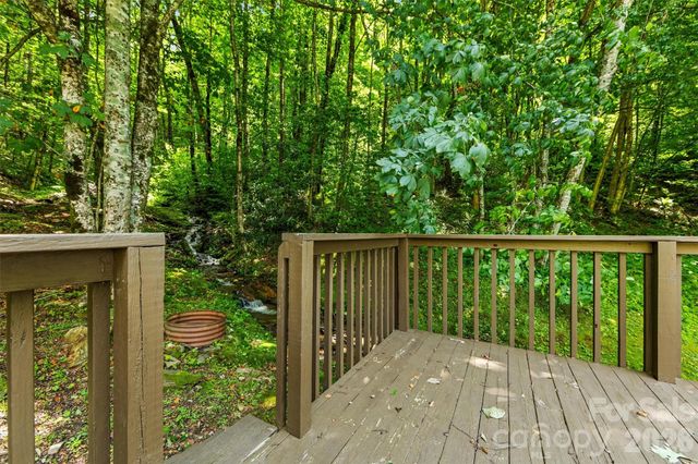 670 Parkway Drive, Maggie Valley, NC 28751