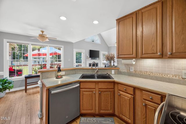400 La Vista Court, Benson, NC 27504