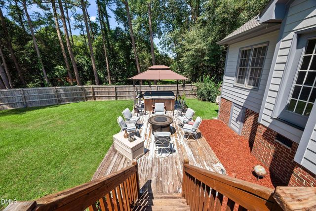 400 La Vista Court, Benson, NC 27504