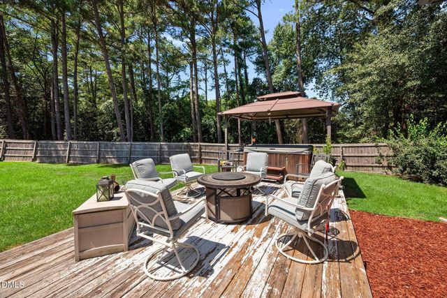 400 La Vista Court, Benson, NC 27504