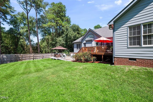 400 La Vista Court, Benson, NC 27504