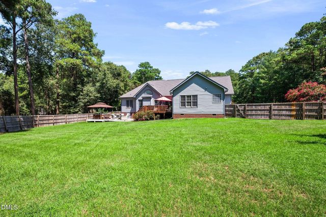 400 La Vista Court, Benson, NC 27504